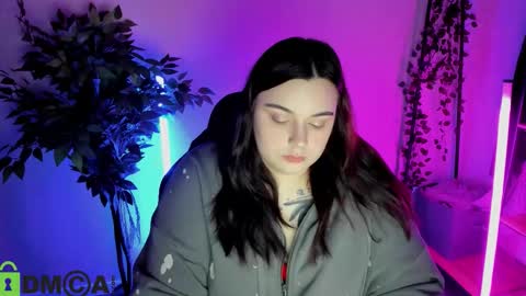 Mia online show from February 21, 2026, 11:06 pm