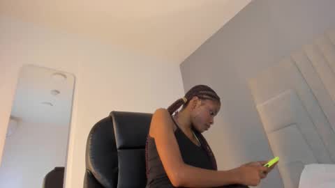 Snapshot of mia_smith_x chatting on March 11, 2025, 10:53 pm mia_smith_x online show from March 11, 2025, 10:53 pm