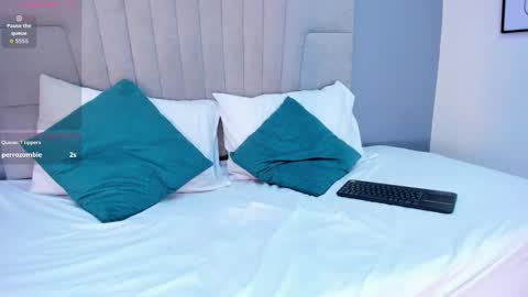 Snapshot of mia_smith_x chatting on October 1, 2025, 8:15 pm mia_smith_x online show from October 1, 2025, 8:15 pm