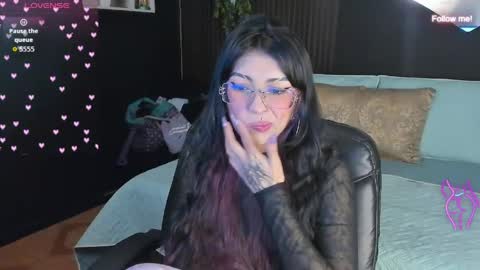 Snapshot of mia_smoke_ chatting on May 31, 2026, 6:21 am Mia online show from May 31, 2026, 6:21 am