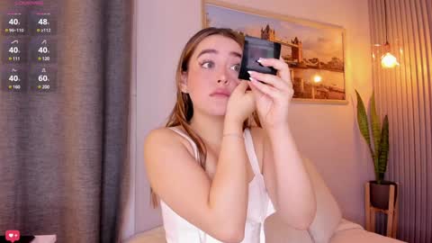 Mia White  online show from February 6, 2025, 12:37 pm