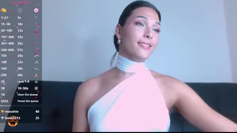 Mia online show from February 18, 2025, 5:42 pm