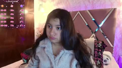 miaa_smiith1 online show from February 12, 2025, 12:22 pm