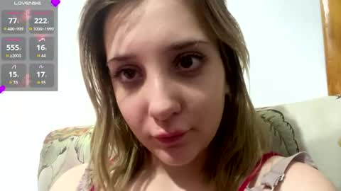 Snapshot of miaaperry chatting on July 2, 2026, 10:16 pm Hi guys Im Mia Im new here help me to figure out how everything works here xD online show from July 2, 2026, 10:16 pm