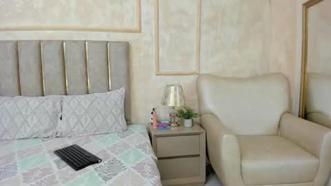 Miaasummer online show from February 11, 2026, 11:37 am