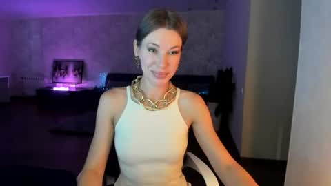 Snapshot of miababy14 chatting on August 1, 2026, 4:23 am Mia online show from August 1, 2026, 4:23 am