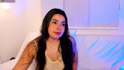 Snapshot of miadanielss chatting on March 26, 2026, 11:05 am IG Yojanagomez online show from March 26, 2026, 11:05 am