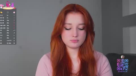 Mia online show from November 25, 2025, 3:12 pm