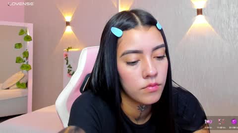 Mia Gomez online show from January 30, 2025, 1:53 pm