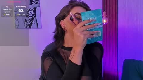 Mia Connor online show from October 22, 2025, 8:08 pm