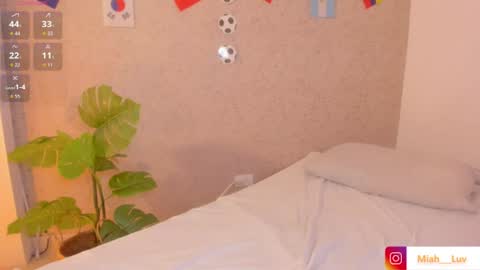Snapshot of miah_luv chatting on June 26, 2026, 8:13 pm Miah online show from June 26, 2026, 8:13 pm
