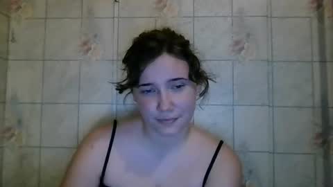 Mia online show from June 26, 2026, 2:43 pm
