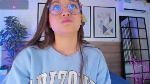 Mia  online show from February 10, 2026, 3:21 am