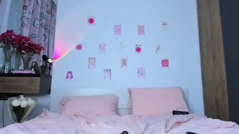 Snapshot of miakeler chatting on June 17, 2026, 4:30 pm milanaaaa online show from June 17, 2026, 4:30 pm