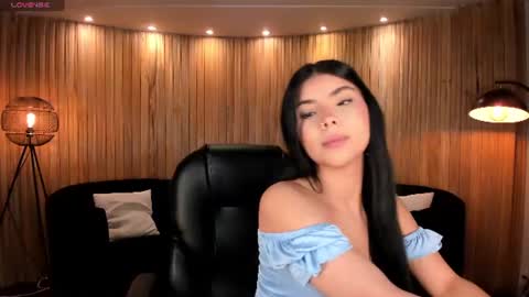 Snapshot of mialaurence_ chatting on July 1, 2026, 7:24 pm Call me Mia online show from July 1, 2026, 7:24 pm