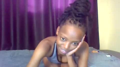 Snapshot of miami_muffin chatting on May 22, 2026, 5:03 am Muffin online show from May 22, 2026, 5:03 am