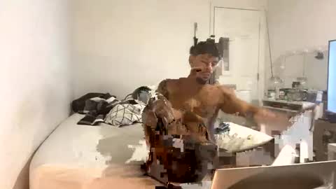 miamiclos1 online show from February 25, 2026, 12:48 pm