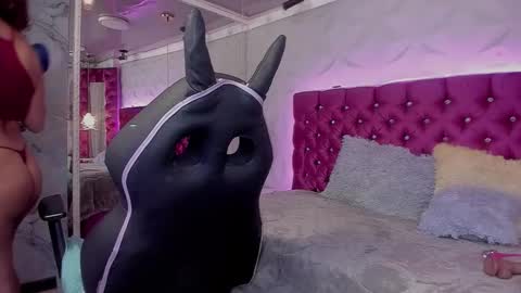 miamiller22 online show from November 4, 2025, 7:35 pm