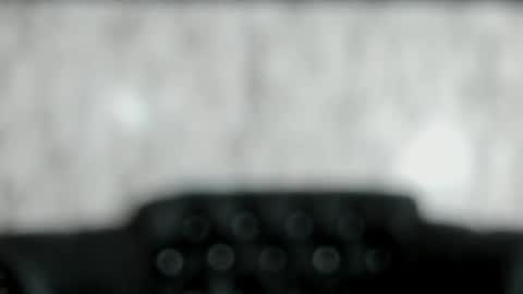 Snapshot of miamontoya chatting on January 11, 2025, 4:57 pm Mia -5 7001400 Follow online show from January 11, 2025, 4:57 pm