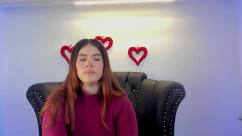 Snapshot of miamontoya chatting on February 24, 2025, 3:31 pm Mia -5 7001400 Follow online show from February 24, 2025, 3:31 pm