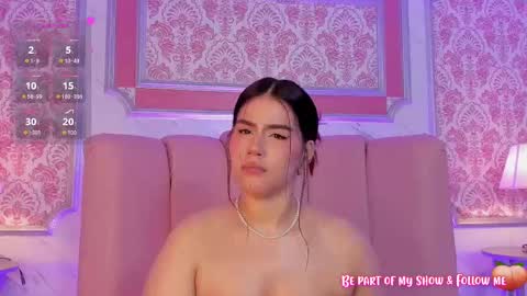 Snapshot of miamontoya chatting on February 28, 2025, 6:41 pm Mia -5 7001400 Follow online show from February 28, 2025, 6:41 pm