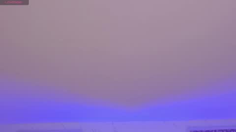 Snapshot of miamontoya chatting on October 7, 2025, 1:08 pm Mia -5 7001400 Follow online show from October 7, 2025, 1:08 pm