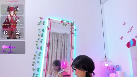 Snapshot of miamoon7 chatting on June 1, 2026, 12:18 pm mia online show from June 1, 2026, 12:18 pm
