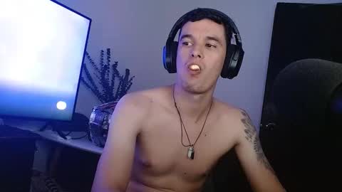 Snapshot of miaou_miaou chatting on January 5, 2025, 4:47 am miaou_miaou online show from January 5, 2025, 4:47 am