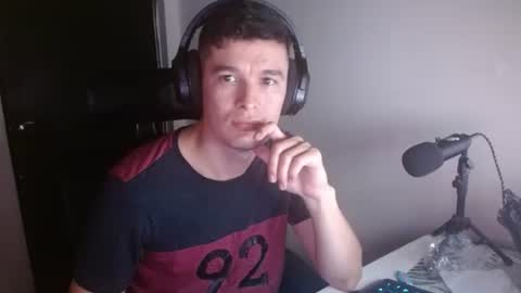 miaou_miaou online show from February 6, 2026, 12:15 am