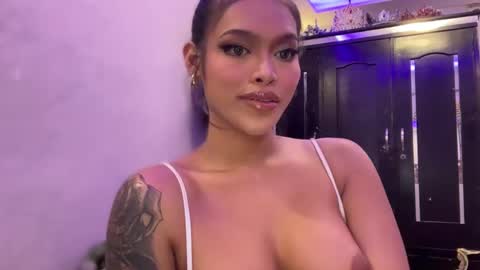Snapshot of miapasita chatting on February 19, 2025, 6:00 pm Mia online show from February 19, 2025, 6:00 pm