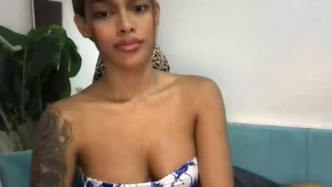 Snapshot of miapasita chatting on September 22, 2025, 2:52 pm Mia online show from September 22, 2025, 2:52 pm