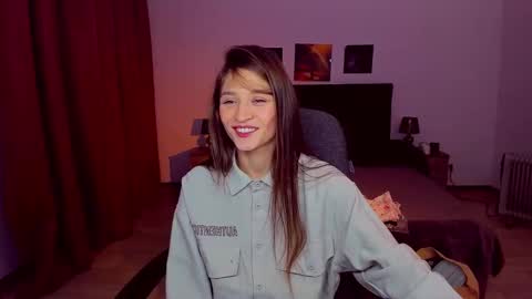 Mia online show from January 11, 2025, 8:43 pm