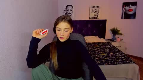 Mia online show from January 14, 2025, 5:01 pm