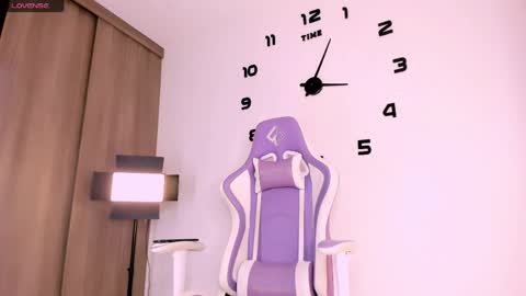 Snapshot of miapink_ofii_ chatting on April 28, 2026, 7:02 am 180126 - starts at 1400PM online show from April 28, 2026, 7:02 am