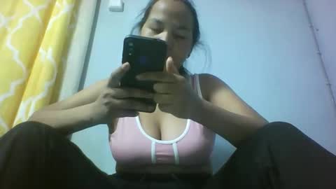 miarii online show from September 27, 2025, 9:36 am