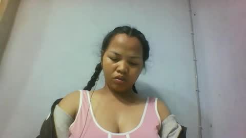 miarii online show from November 15, 2025, 4:54 am