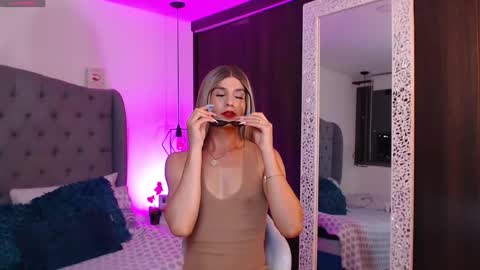 Mia Romanove online show from February 21, 2025, 2:50 am