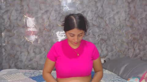 Snapshot of miarouse1531 chatting on February 10, 2026, 9:19 pm miarouse1531 online show from February 10, 2026, 9:19 pm