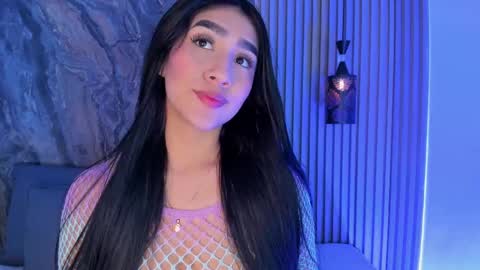 miascott5 online show from September 12, 2025, 3:39 am