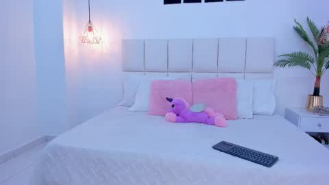 miastone9 online show from November 27, 2025, 5:42 am