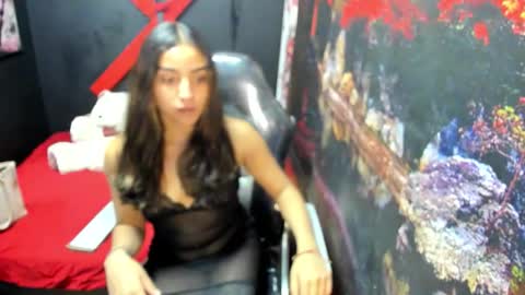 Snapshot of miatentazione chatting on October 2, 2025, 12:01 pm Mariana online show from October 2, 2025, 12:01 pm