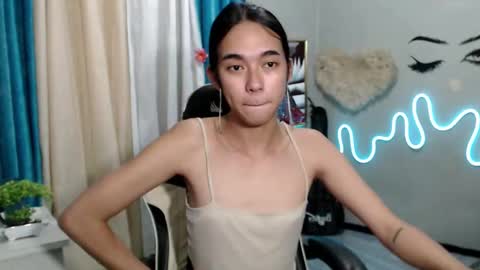 Mia online show from March 3, 2025, 9:44 am