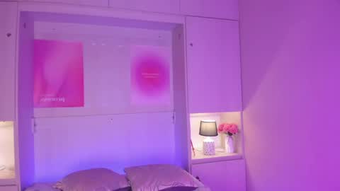 Snapshot of miaturnerr_ chatting on May 20, 2026, 4:18 am miaturnerr_ online show from May 20, 2026, 4:18 am