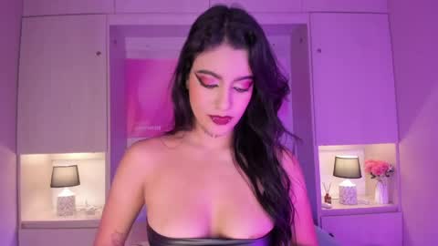 Snapshot of miaturnerr_ chatting on May 22, 2026, 4:19 am miaturnerr_ online show from May 22, 2026, 4:19 am