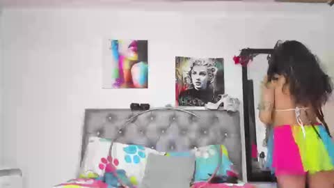 Mariana  online show from September 12, 2025, 2:11 am