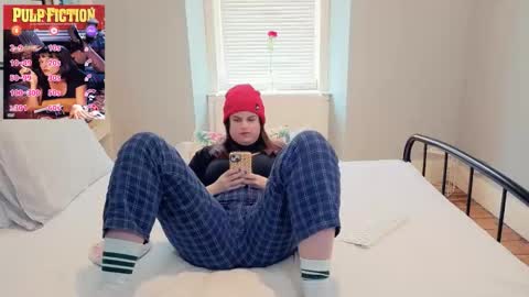 Mia  online show from April 17, 2026, 10:29 am