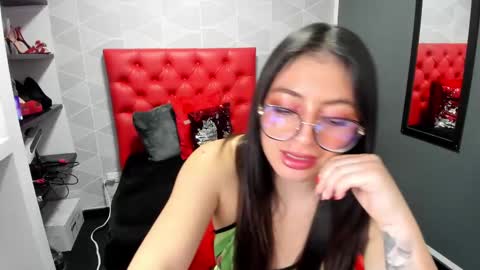 Snapshot of miawils_ chatting on February 20, 2025, 8:25 pm M I A W I L S online show from February 20, 2025, 8:25 pm