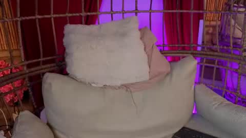Snapshot of miawoderfull chatting on July 13, 2026, 12:13 am Mia online show from July 13, 2026, 12:13 am