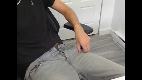 mic6969mic online show from October 1, 2025, 2:34 pm