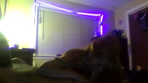 Snapshot of micandbri7482 chatting on May 21, 2026, 4:52 am micandbri7482 online show from May 21, 2026, 4:52 am